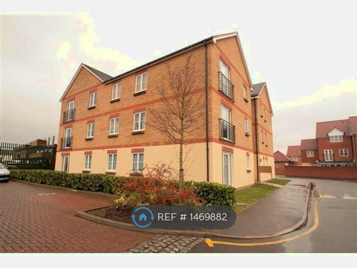 2 Bedroom Flat To Rent In East India Way, East Croydon, CR0