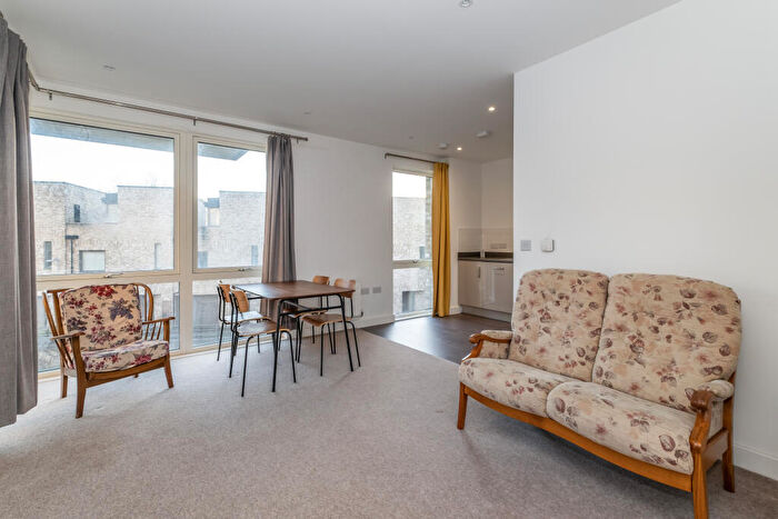 1 Bedroom Flat For Sale In Hilltop Avenue, London, NW10