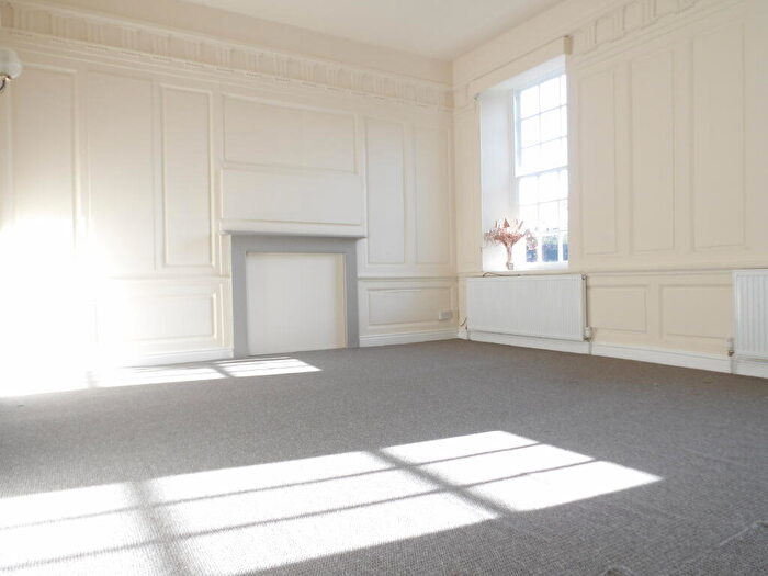 2 Bedroom Flat To Rent In Skegby Hall, Skegby, NG17