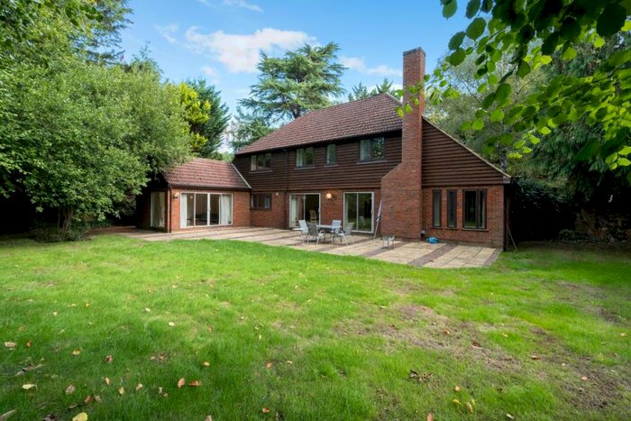 5 Bedroom Detached House To Rent In Littleworth Lane, Esher, KT10