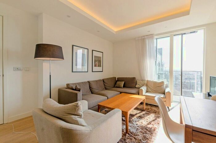 2 Bedroom Flat To Rent In Wapping Lane, Wapping, London, E1W