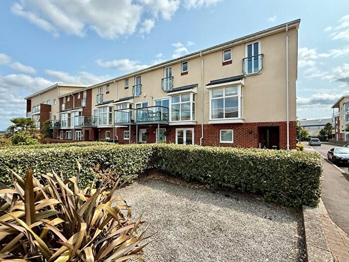 4 Bedroom Town House To Rent In Selman Close, Hythe, Southampton, SO45