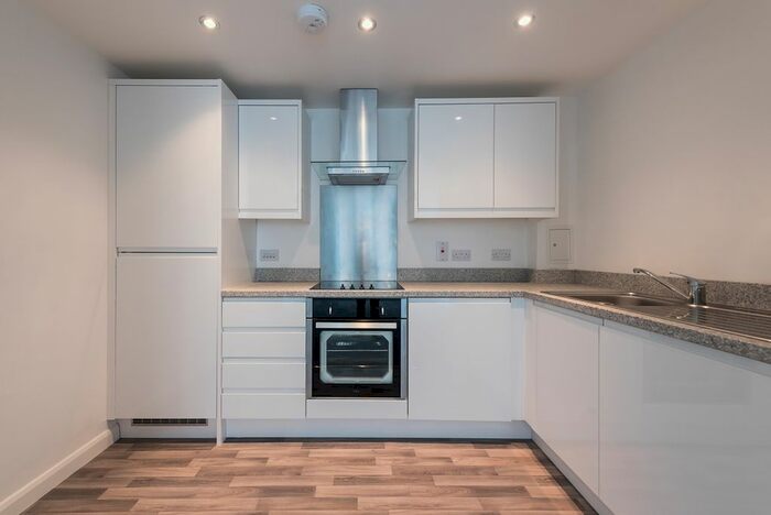 2 Bedroom Flat To Rent In John Street, Luton, LU1