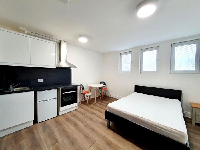 Studio To Rent In Woolwich Road, London, SE7