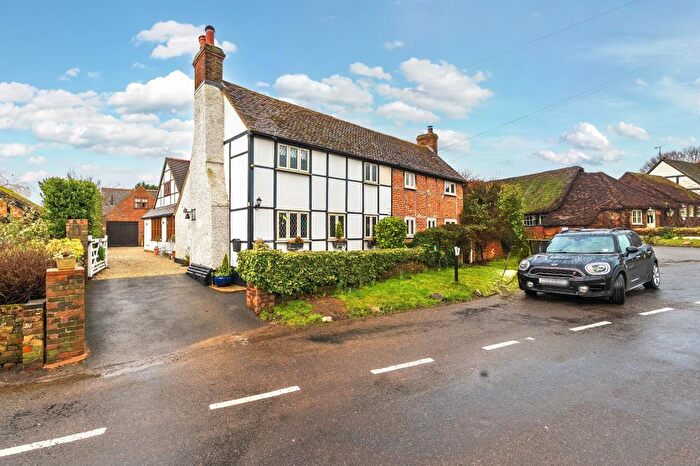4 Bedroom Semi-Detached House For Sale In Playhatch, South Oxfordshire, RG4