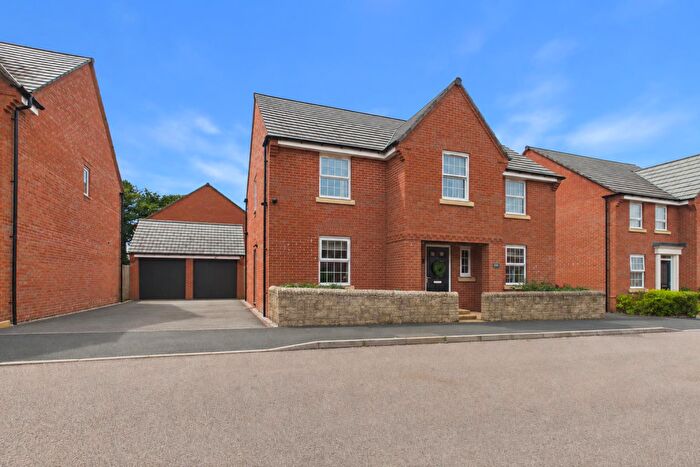 4 Bedroom Detached House For Sale In Barbon Drive, Mickleover, Derby, DE3