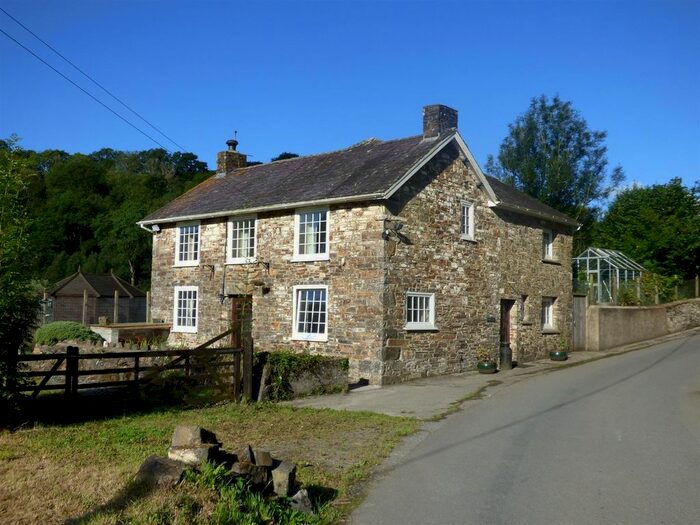 4 Bedroom Farm For Sale In Llysonnen Road, Carmarthen, SA33