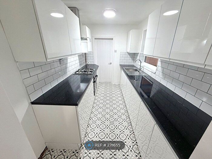 3 Bedroom Terraced House To Rent In Ockerby Street, Nottingham, NG6