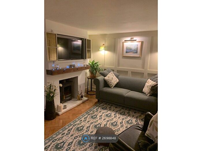 2 Bedroom End Of Terrace House To Rent In Winchester Street, Overton, RG25