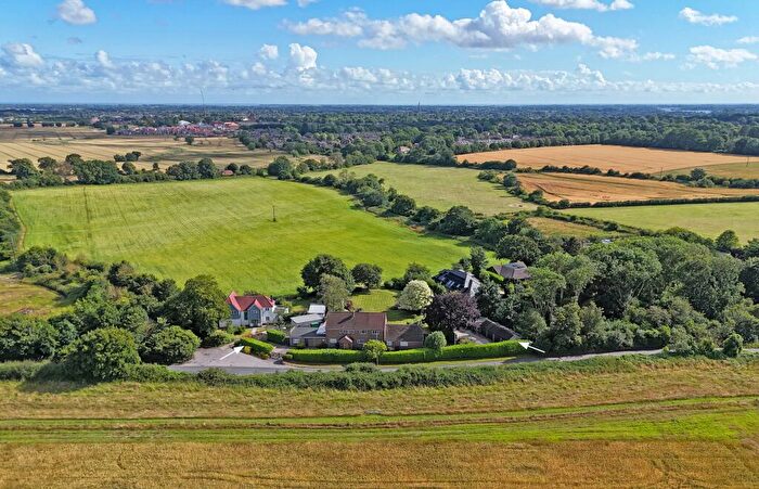 4 Bedroom Detached House For Sale In Chichester, Nr Goodwood, PO18