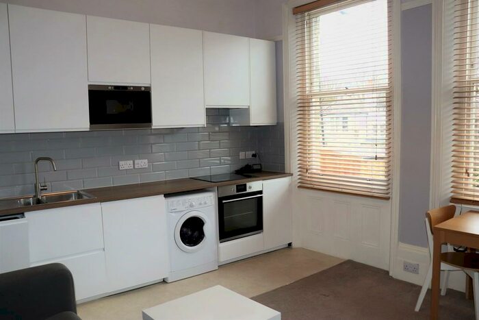 1 Bedroom Apartment To Rent In Crouch Hill, London, N8