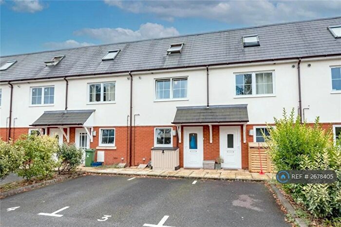 3 Bedroom Terraced House To Rent In Dorset Mews, Farnborough, GU14
