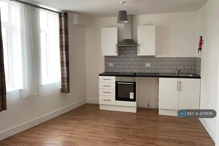 1 Bedroom Flat To Rent In Station Road, Rainham, Gillingham, ME8