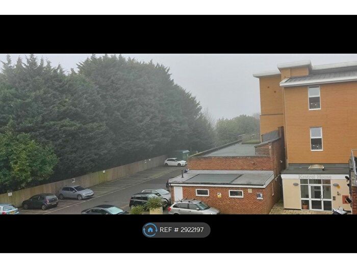 2 Bedroom Flat To Rent In Kestrel House, Biggin Hill, Westerham, TN16