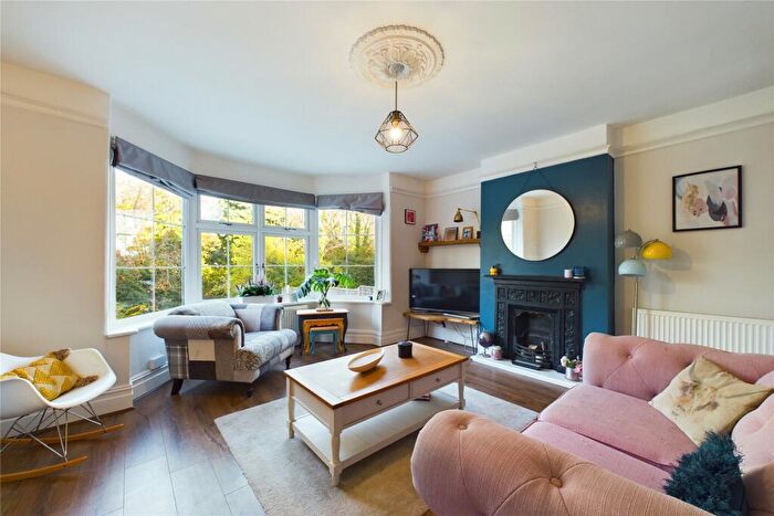 4 Bedroom Detached House For Sale In Oxford Road, Tilehurst, Reading, Berkshire, RG31