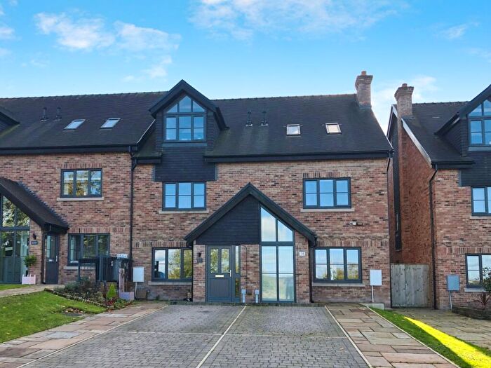 3 Bedroom Semi Detached House For Sale In Windsor Place, Congleton, Cheshire, CW12