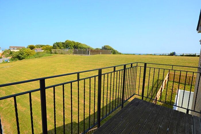 3 Bedroom Apartment To Rent In Shore Road, Bonchurch, PO38