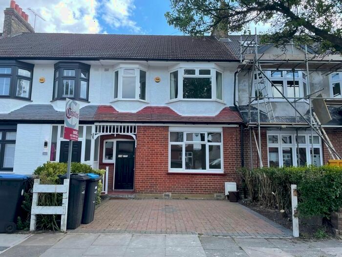 3 Bedroom Terraced House To Rent In Princes Avenue, London, N13