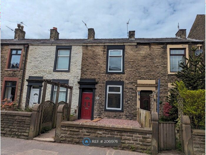 2 Bedroom Terraced House To Rent In Milnrow Road, Oldham, OL2
