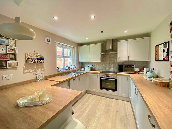 2 Bedroom Flat To Rent In Keats Mews, Manchester, Greater Manchester, M23