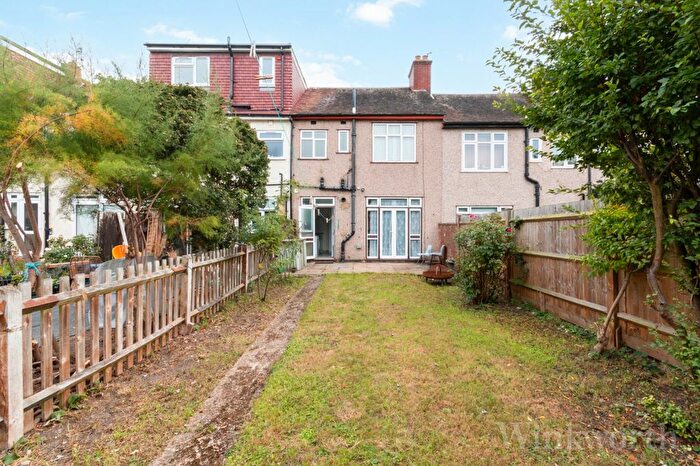 4 Bedroom Terraced House To Rent In Millmark Grove, London, SE14
