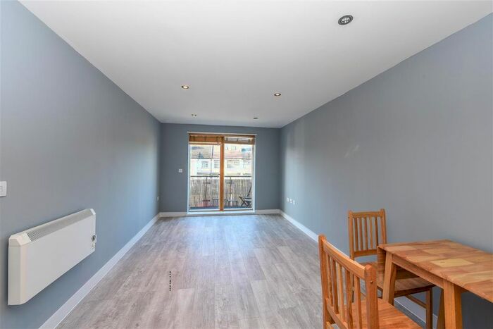1 Bedroom Flat To Rent In Bassett House, Durnsford Road, Wimbledon, SW19