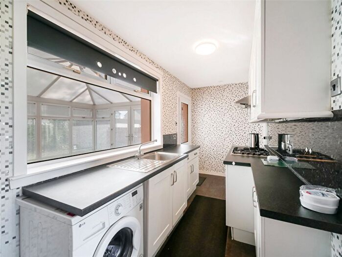 2 Bedroom Semi-detached House For Sale In Birkhill Avenue, Bishopbriggs, Glasgow, East Dunbartonshire, G64