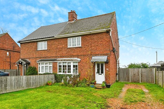 3 Bedroom Semi-Detached House For Sale In St. Marys Terrace, Middleton, King'S Lynn, PE32