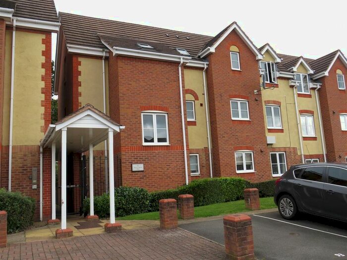2 Bedroom Flat To Rent In Warren House Walk, Walmley, Sutton Coldfield, B76