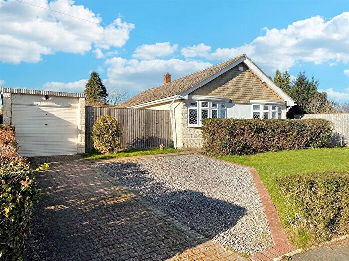 3 Bedroom Detached Bungalow For Sale In Hinton Road, Newport, Isle Of Wight, PO30