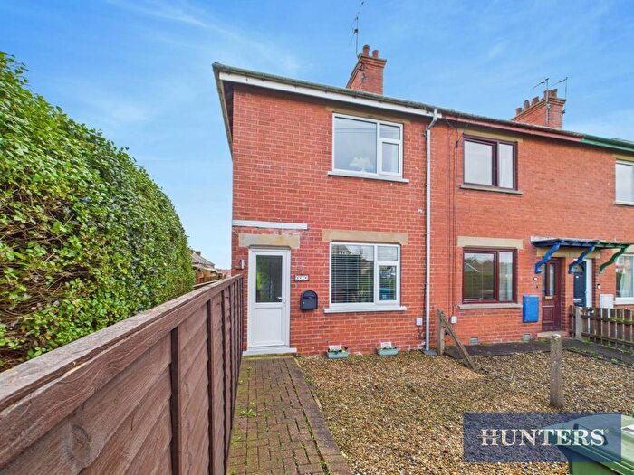 2 Bedroom End Of Terrace House For Sale In Marton Road, Bridlington, YO16