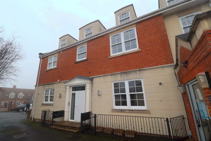 2 Bedroom Apartment To Rent In Billericay High Street, CM12