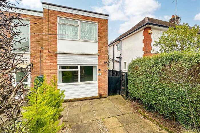 1 Bedroom Apartment To Rent In Harding Court, Masefield Road, Harpenden, Hertfordshire, AL5