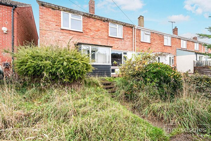 3 Bedroom End Of Terrace House For Sale In Weynor Gardens Kelling, Holt, NR25