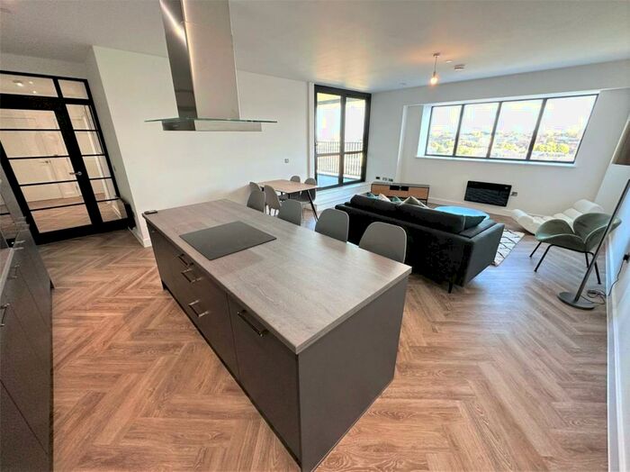 2 Bedroom Apartment To Rent In Gooch Street North, Birmingham, B5