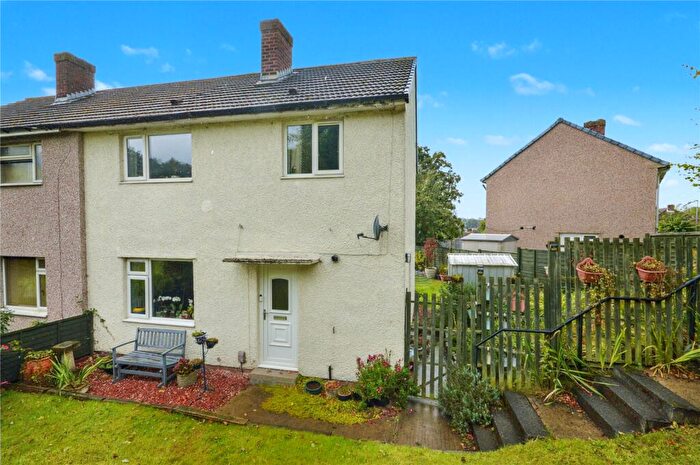 3 Bedroom Semi-Detached House For Sale In Silk Mill Bank, Leeds, West Yorkshire, LS16