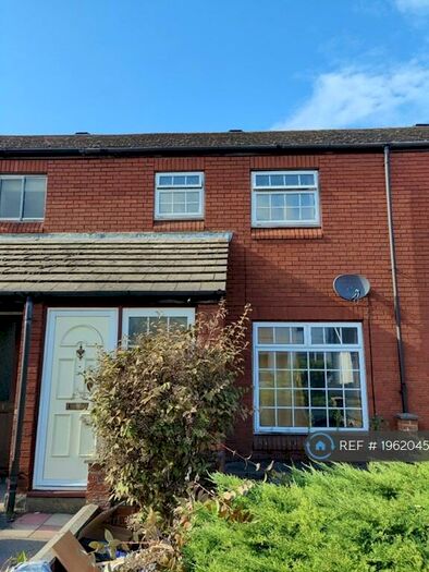 3 Bedroom Terraced House To Rent In Orts Road, Reading, RG1