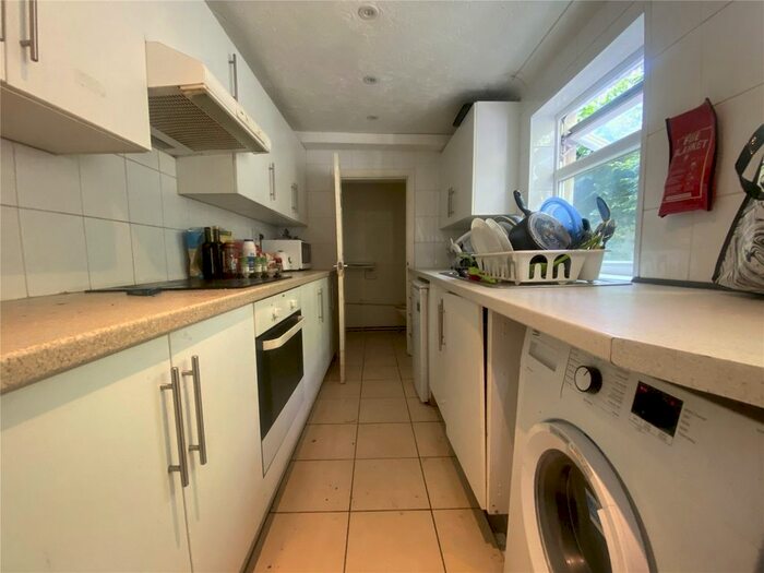 5 Bedroom Terraced House To Rent In Elm Grove, Brighton, BN2