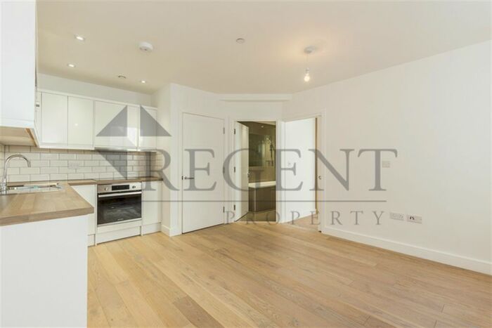 1 Bedroom Flat To Rent In Brook House, Cricket Green, CR4