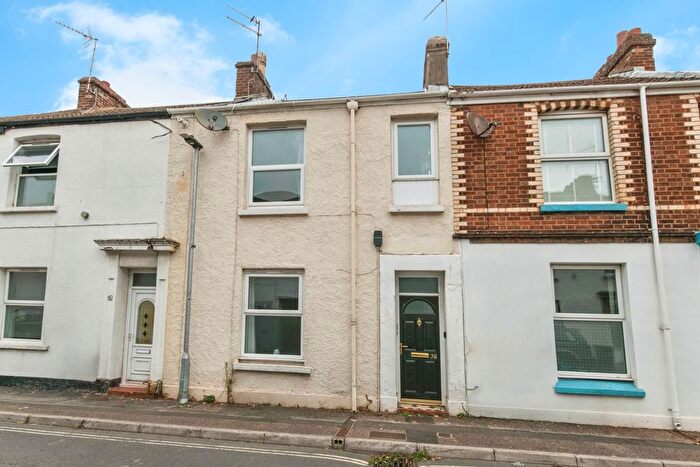1 Bedroom Flat For Sale In New Street, Exmouth, Devon, EX8