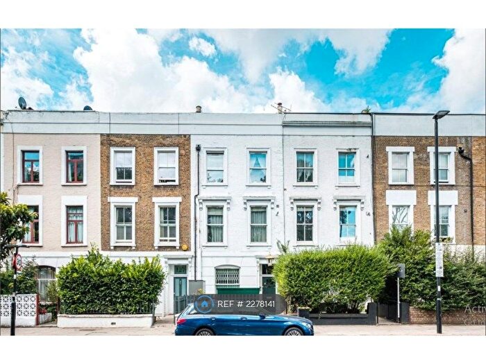 2 Bedroom Flat To Rent In Hornsey Road, London, N7