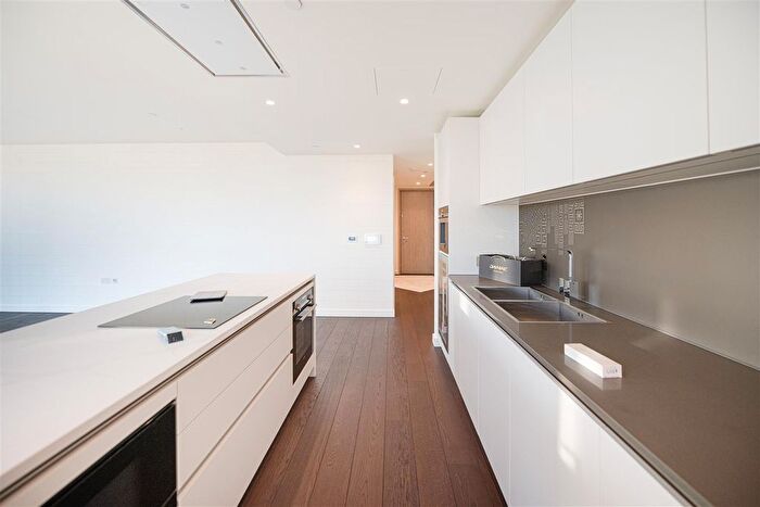 3 Bedroom Flat To Rent In Damac Tower, Bondway, London, SW8