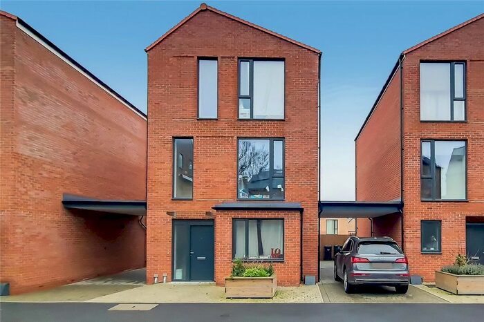 4 Bedroom Detached House To Rent In Michael Robbins Way, Mill Hill, NW7