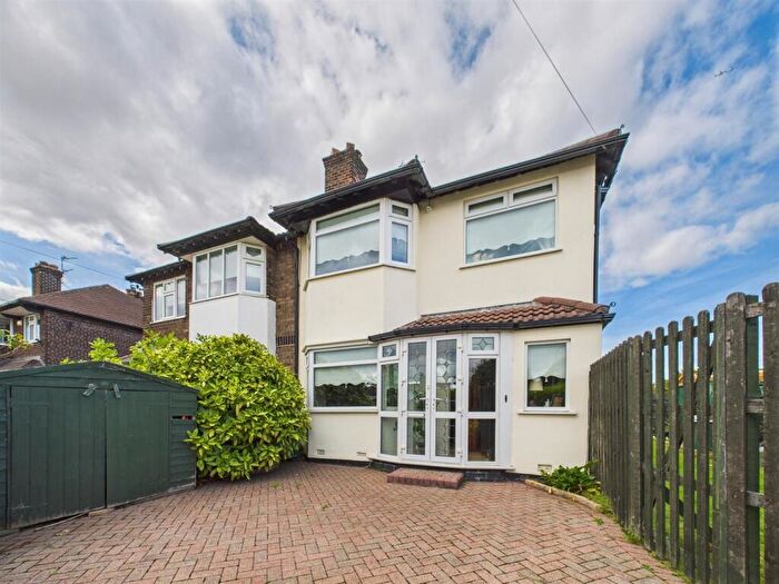 3 Bedroom Semi-Detached House For Sale In Leasowe Road, Wallasey, CH45