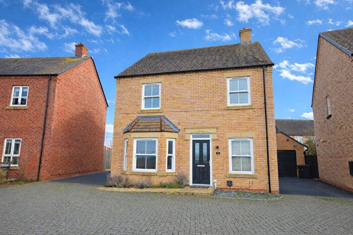 4 Bedroom Detached House To Rent In Brookbanks, Biggleswade, SG18