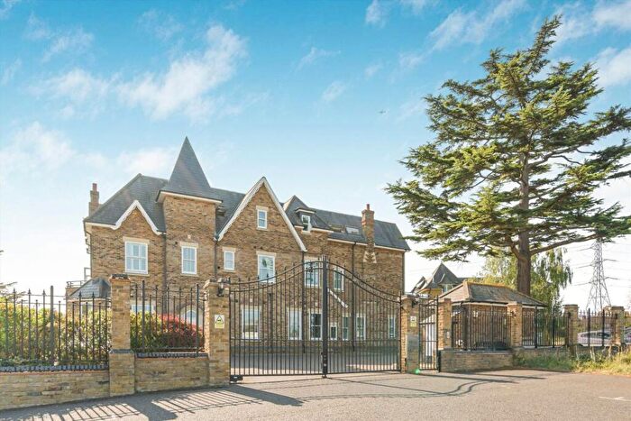 2 Bedroom Flat For Sale In Poulter Park, Morden, SM4