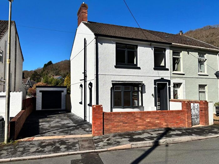 3 Bedroom Semi Detached House For Sale In Stepney Road, Llanelli, SA15