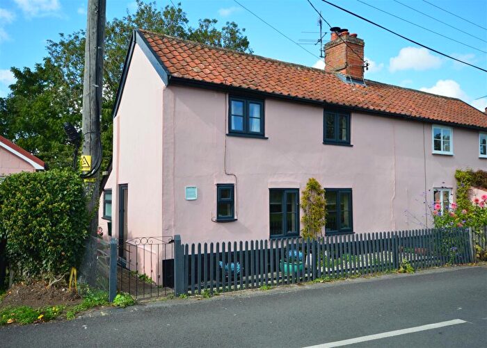 2 Bedroom Cottage To Rent In Middleton, IP17