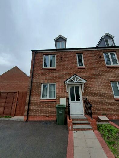 3 Bedroom Semi-Detached House To Rent In Templars Field, Coventry, CV4