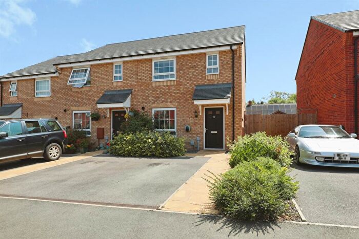 3 Bedroom Semi-Detached House For Sale In Gaydon Coppice Avenue, Upper Lighthorne, Leamington Spa, CV33